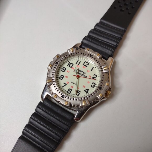Glow In The Dark Vintage Sports Illustrated Watch - Picture 2 of 15